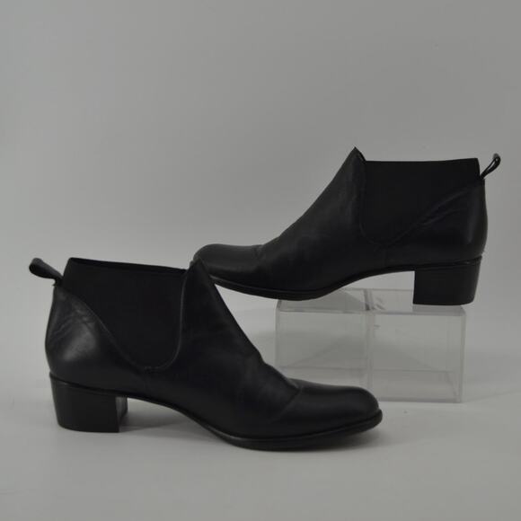 Munro Shari Chelsea Black Ankle Booties Minimalist Size 9 N - Picture 5 of 13